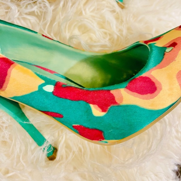 Multi-colored Pumps - Picture 9 of 9